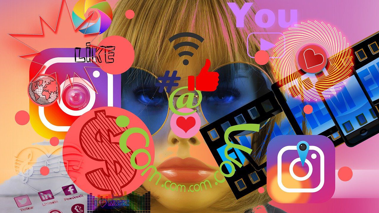 Gesicht einer Frau, drumherum einige Icons von Apps und Elementen, die mit dem Internet und Social Media in Verbindung stehen